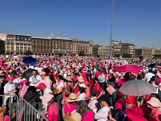 Hàng triệu người tuần hành phản đối dự luật cải cách bầu cử ở Mexico