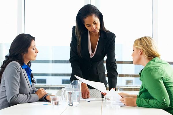 Lần đầu tiên nữ giới chiếm 40% lãnh đạo các công ty hàng đầu tại Anh