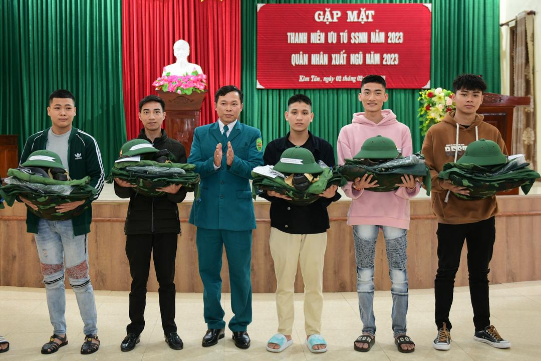 Thanh niên Kim Sơn sẵn sàng lên đường nhập ngũ