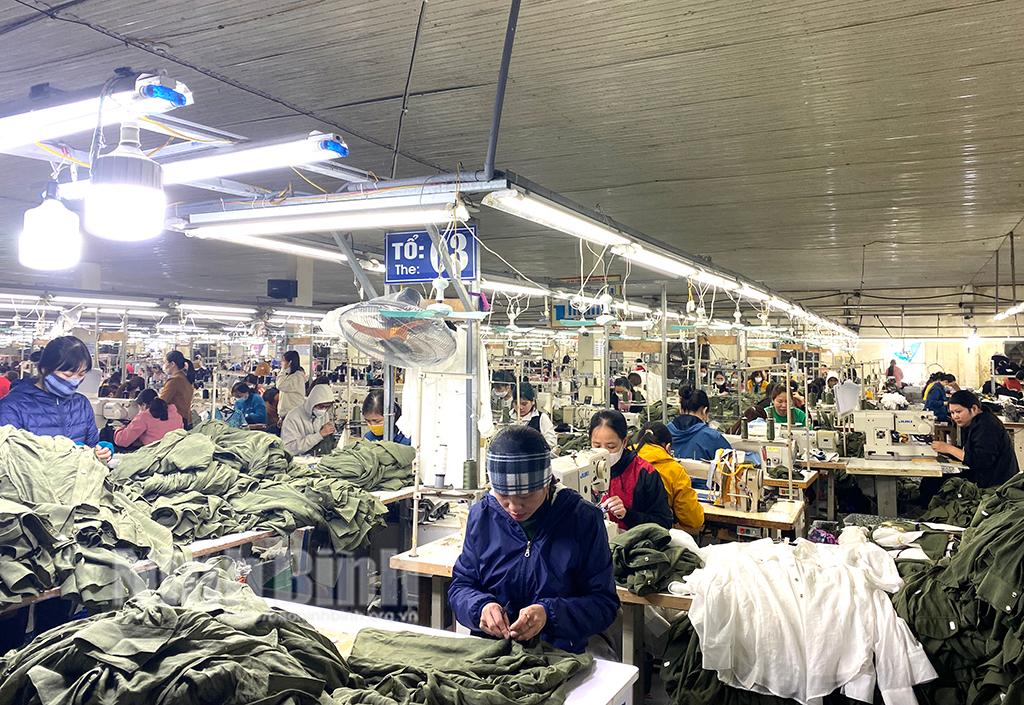 Động viên người lao động thi đua lao động, sản xuất sau Tết