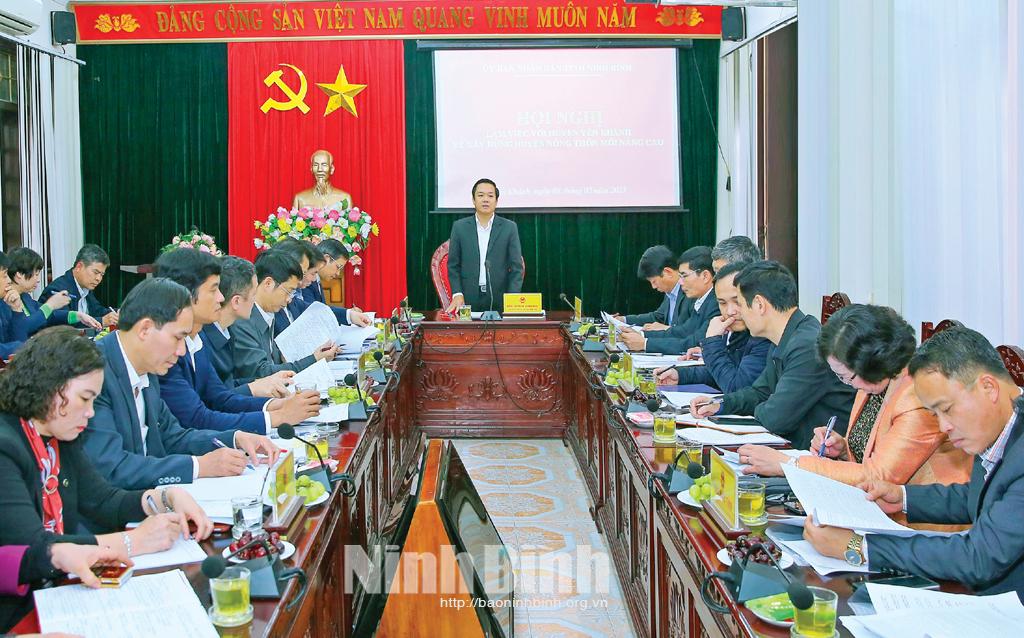 Lãnh đạo UBND tỉnh làm việc với huyện Yên Khánh về công tác xây dựng huyện nông thôn mới nâng cao