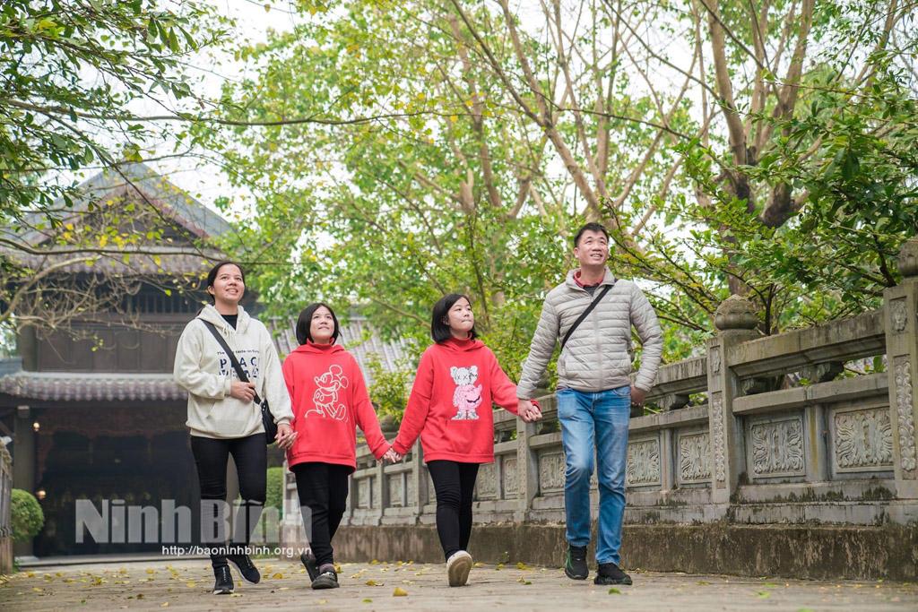 Ninh Binh works to avoid overcrowding during peak tourism season