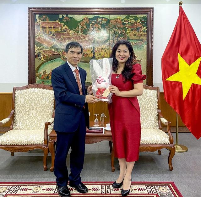Từ 15/3: Trung Quốc thí điểm mở cửa du lịch theo đoàn vào Việt Nam