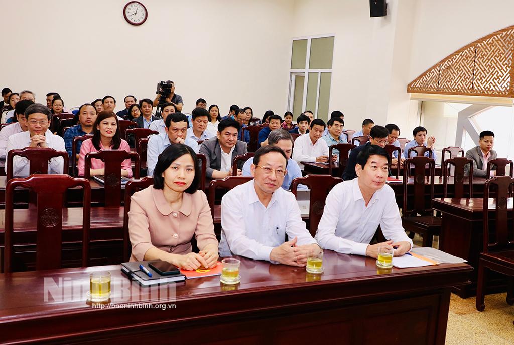 Đảng ủy Khối Cơ quan và Doanh nghiệp tỉnh tổ chức hội nghị báo cáo viên tháng 3