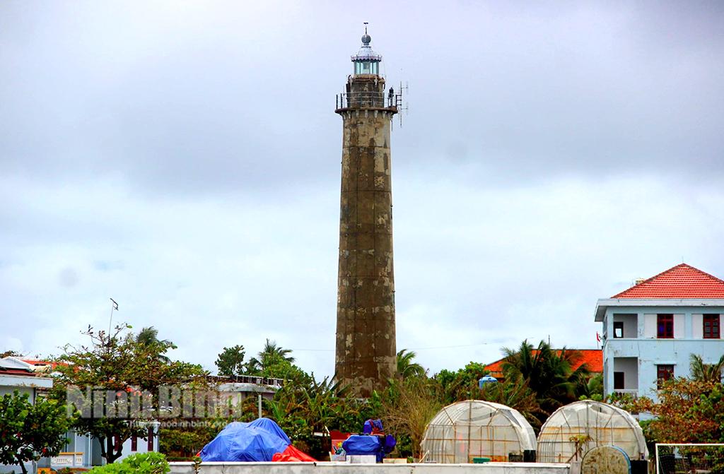 Những ngọn đèn chủ quyền ở Trường Sa