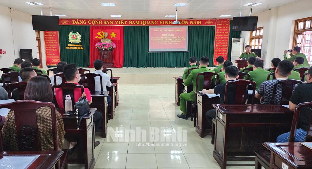 Tuyên truyền, hướng dẫn đảm bảo an toàn PCCC đối với các cơ sở kinh doanh karaoke