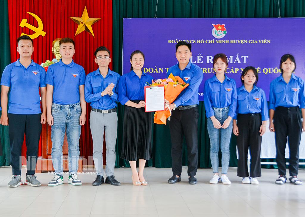 Lễ ra mắt Đoàn Trường Trung cấp nghề quốc tế