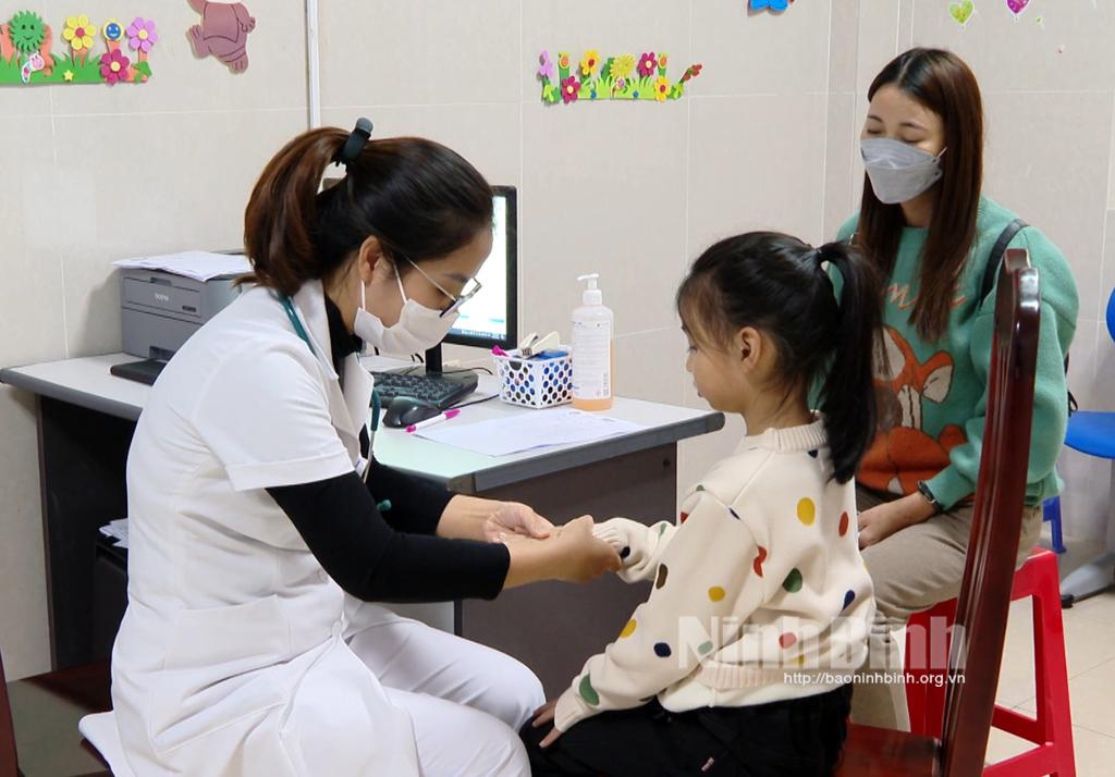 Nâng cao nhận thức của người dân về phòng bệnh bằng vắc xin