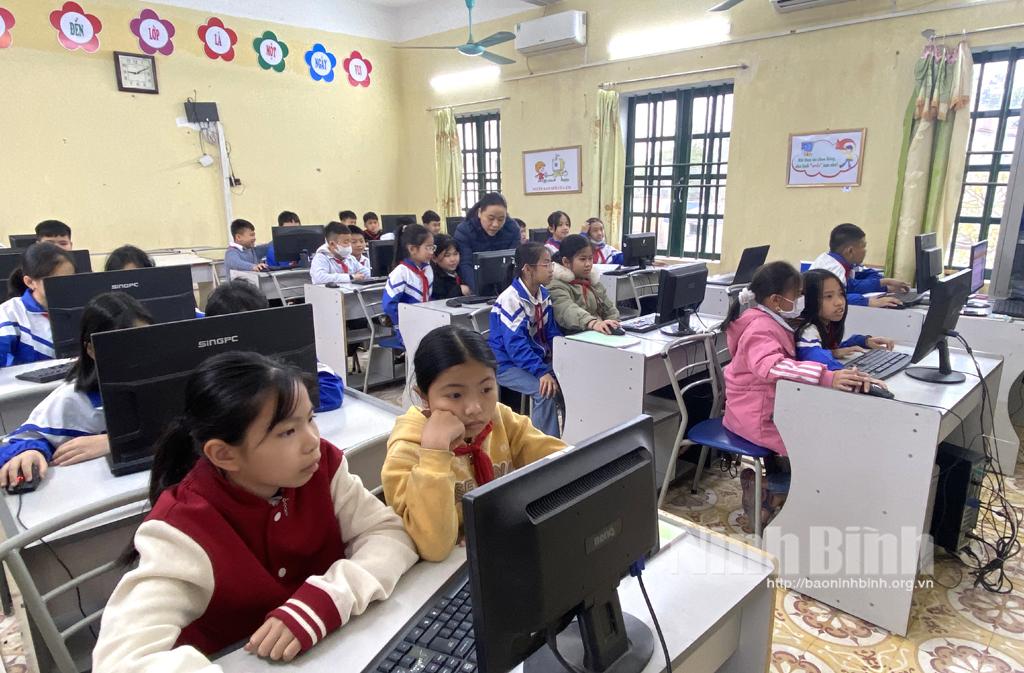 Thành phố Ninh Bình: Đảm bảo an toàn cho học sinh khi tham gia môi trường mạng