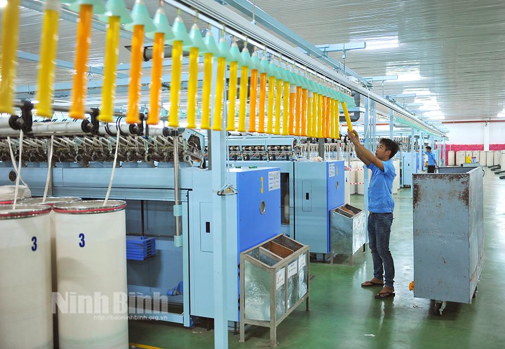 Thiếu đơn hàng, nhiều doanh nghiệp gặp khó