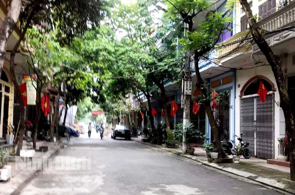 Không nhất thiết phải ghi tên tất cả các thành viên vào "sổ hồng"