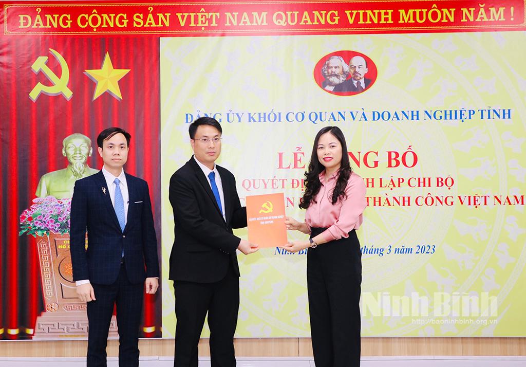 Công bố quyết định thành lập chi bộ Công ty cổ phần Hyundai Thành Công Việt Nam