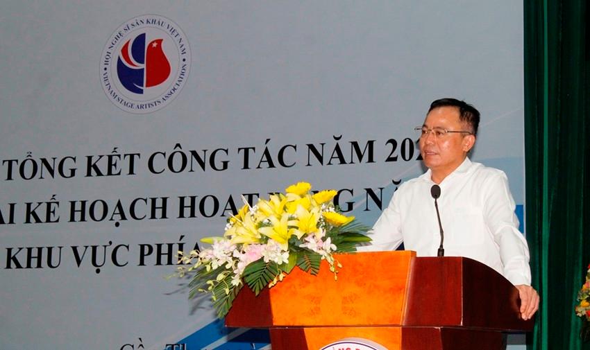 Sân khấu còn thiếu vắng đề tài đương đại