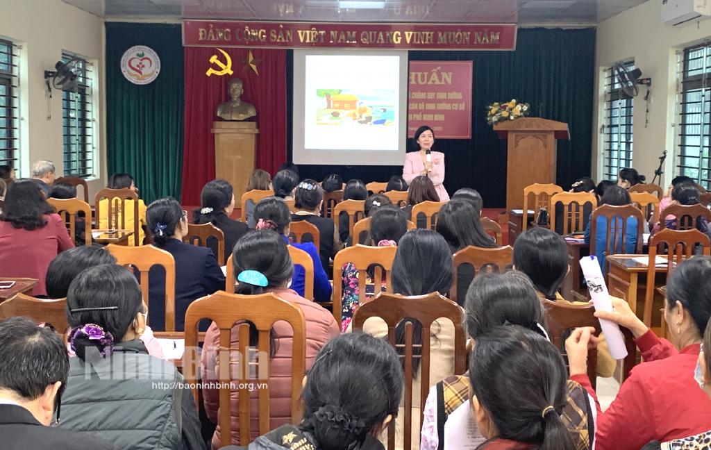 Thành phố Ninh Bình tập huấn nâng cao năng lực phòng, chống suy dinh dưỡng