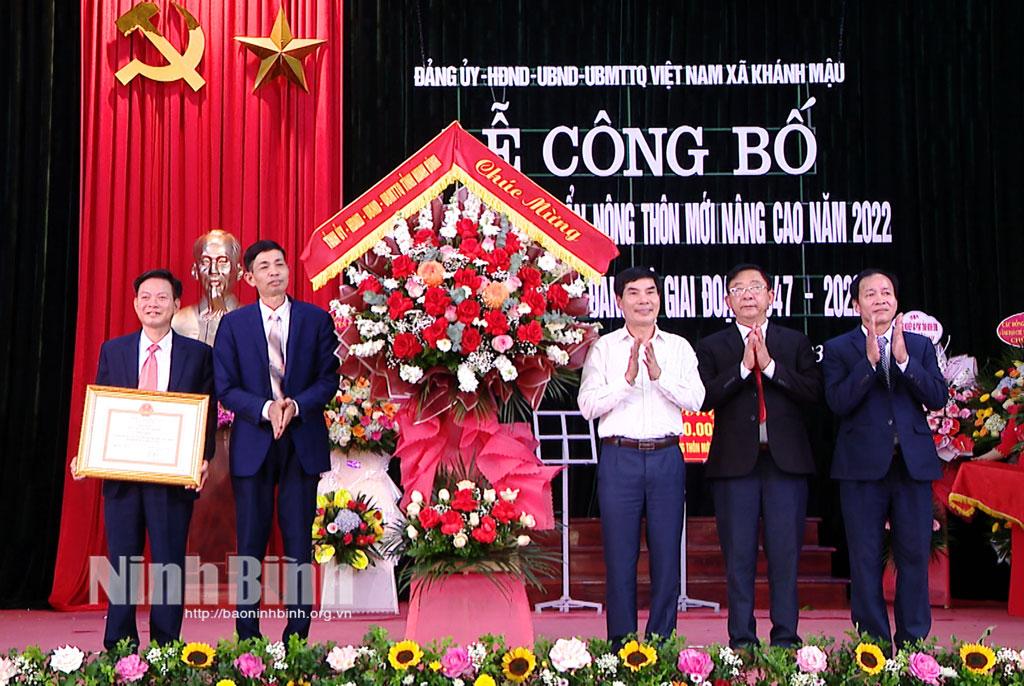 Khánh Mậu đón bằng công nhận xã đạt chuẩn NTM nâng cao