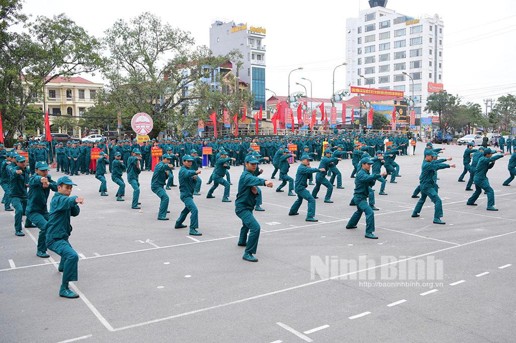 Kim Sơn: Nâng cao chất lượng huấn luyện dân quân tự vệ