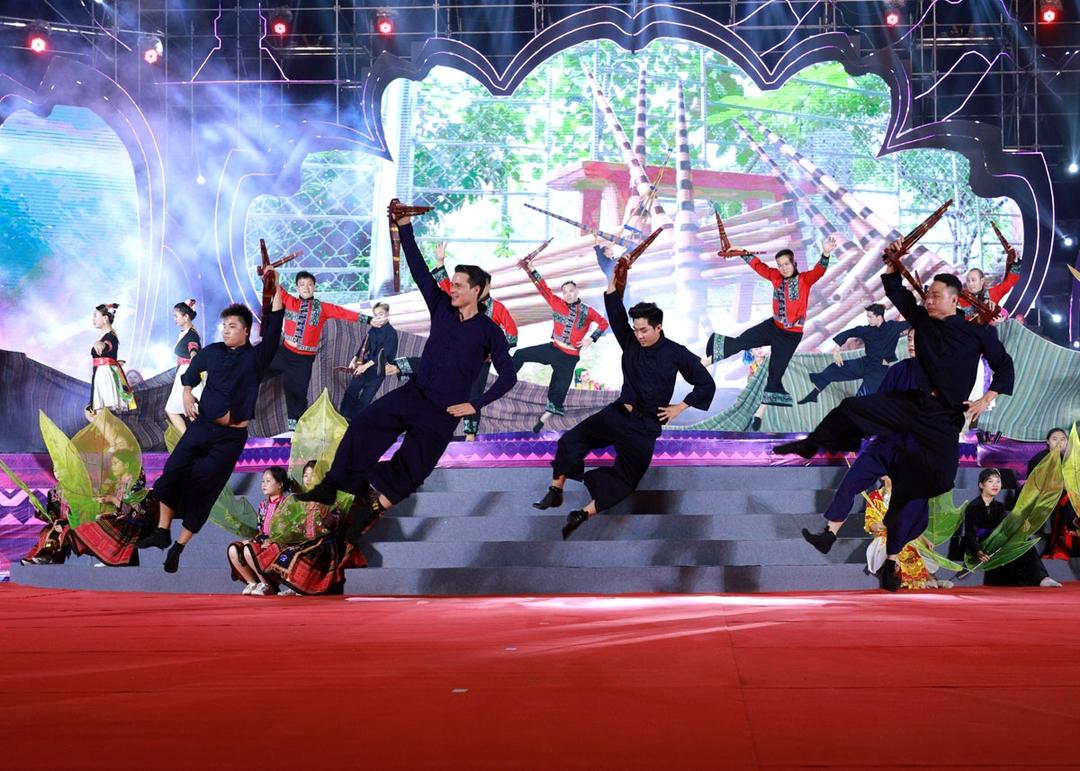 Khai mạc Festival Khèn Mông tỉnh Hà Giang và Lễ hội Văn hóa ẩm thực ba miền Bắc - Trung - Nam