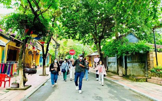 Không để xảy ra tình trạng nâng giá, chèo kéo khách dịp 30/4