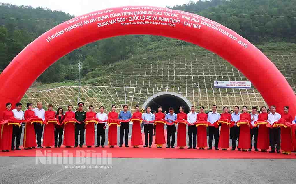 Khánh thành đường bộ cao tốc Bắc- Nam phía Đông giai đoạn 2017- 2020, đoạn Mai Sơn- Quốc lộ 45, Phan Thiết- Dầu Giây