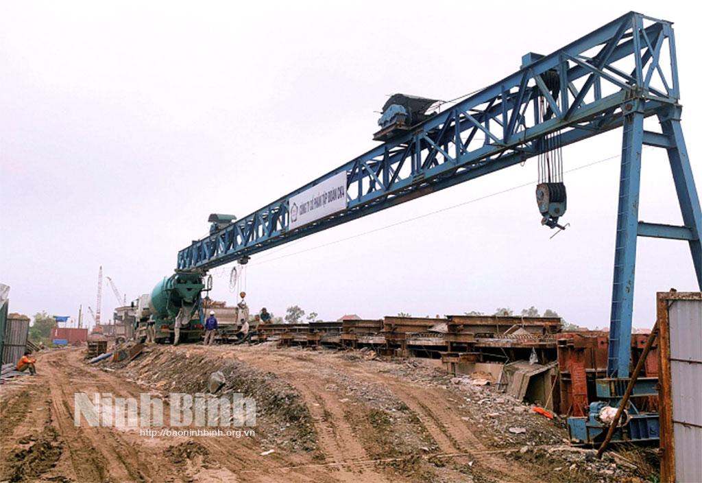 Dự án đầu tư xây dựng tuyến đường ĐT.482: Phấn đấu về đích trước hẹn