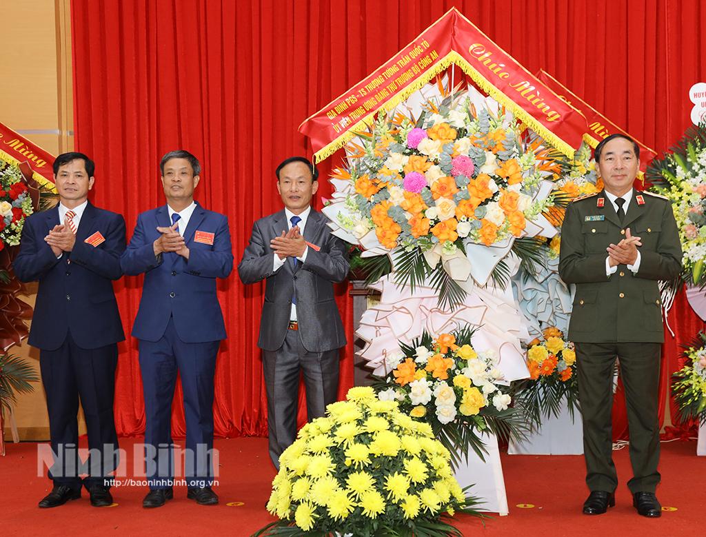 Quang Thiện đón Bằng công nhận xã đạt chuẩn Nông thôn mới nâng cao