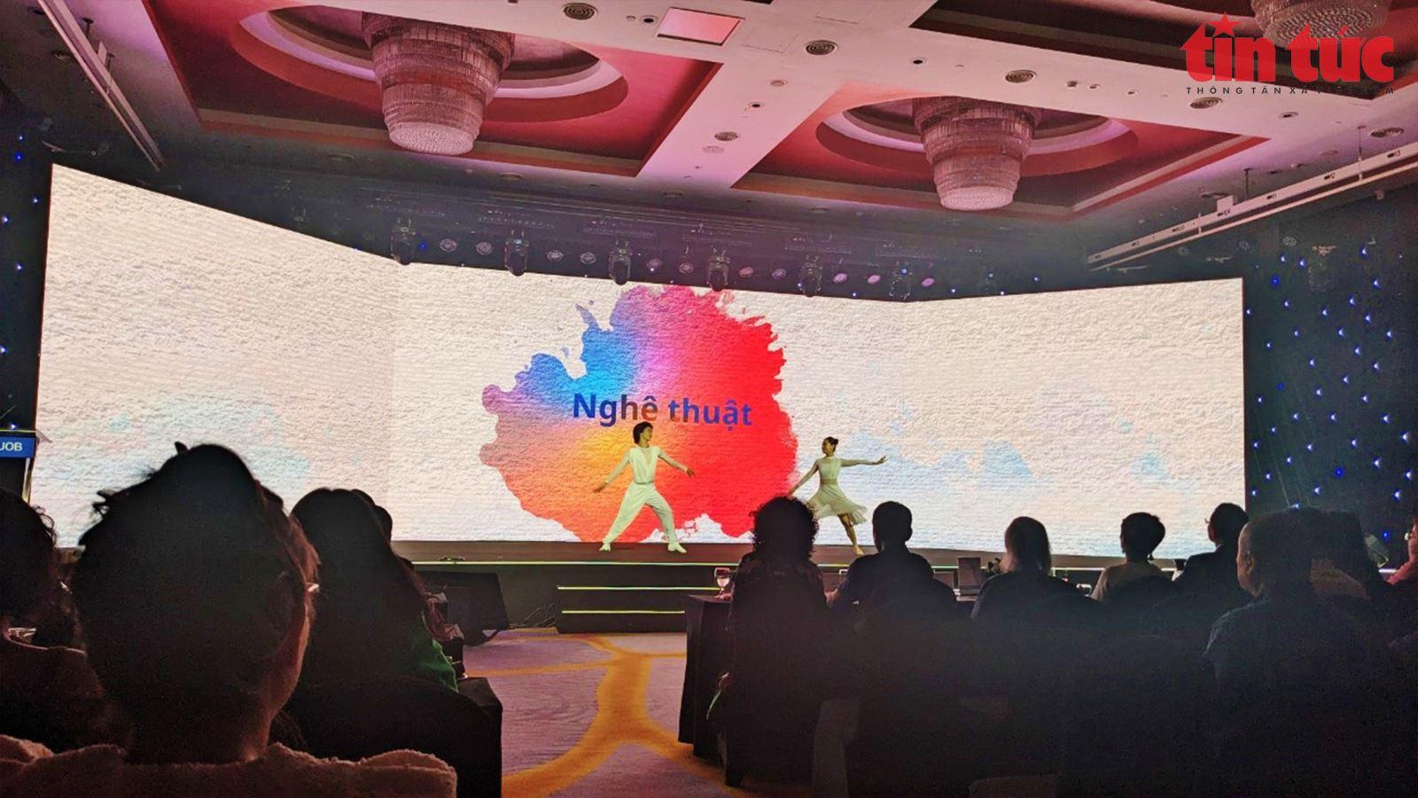 Khởi động cuộc thi UOB Painting of the Year lần đầu tiên tại Việt Nam