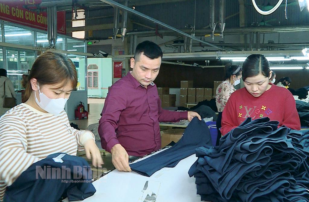 Gia hạn thời hạn nộp thuế hỗ trợ doanh nghiệp phục hồi sản xuất