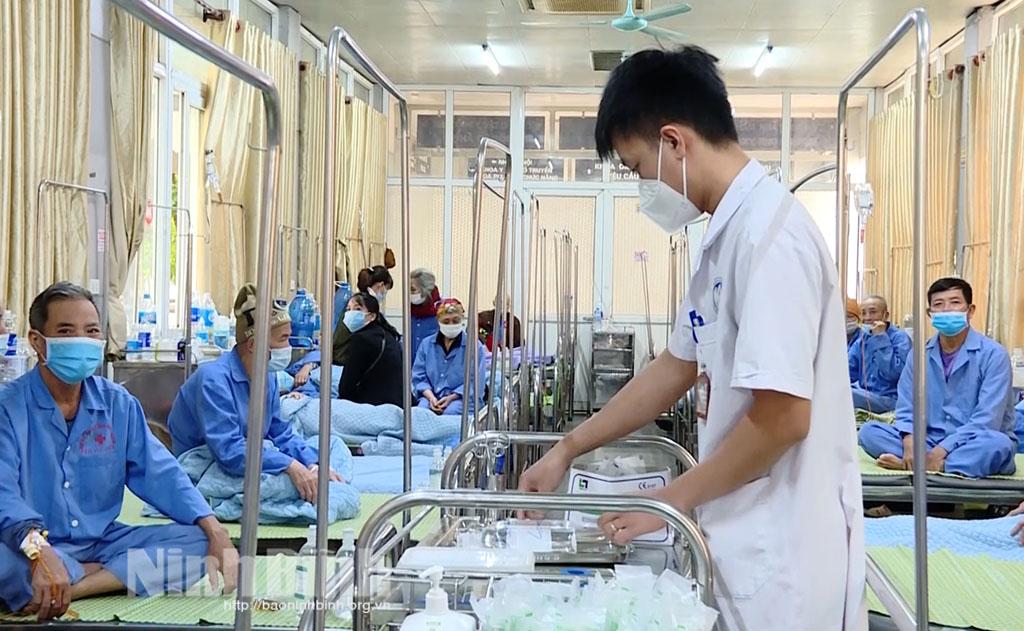 Công tác điều dưỡng góp phần nâng cao chất lượng khám, chữa bệnh