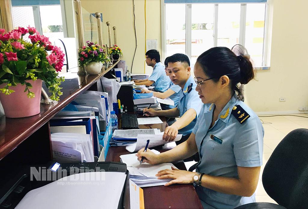 Thu thuế xuất, nhập khẩu đối diện nhiều khó khăn, thách thức