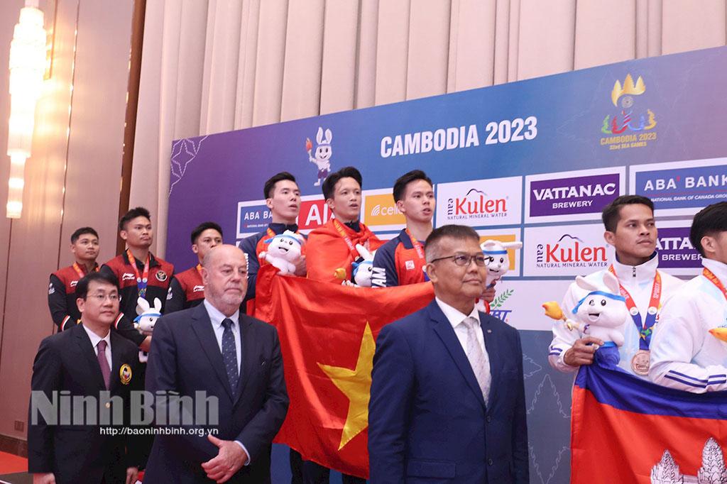 SEA Games 32: Võ sĩ Giang Việt Anh "đổi màu" huy chương thành công