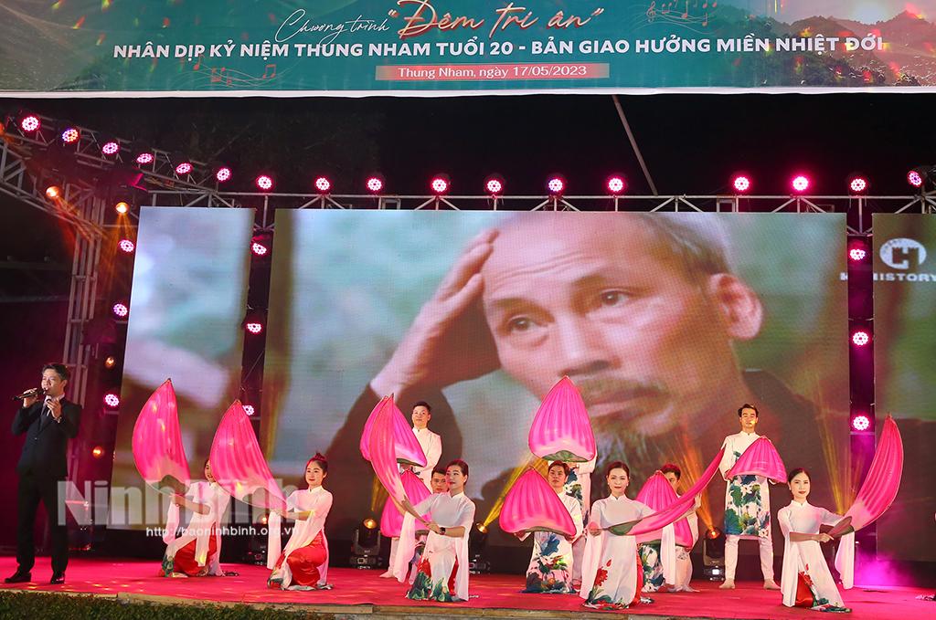 Khu du lịch sinh thái Thung Nham tổ chức "Đêm tri ân"