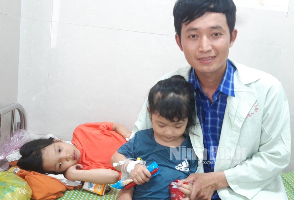 Kịp thời cứu nạn 2 cháu bé bị đuối nước