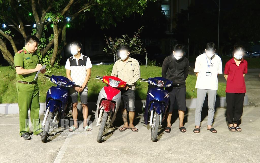 Xử lý nhóm thanh, thiếu niên vừa lạng lách, đánh võng, vừa livestream trên TikTok