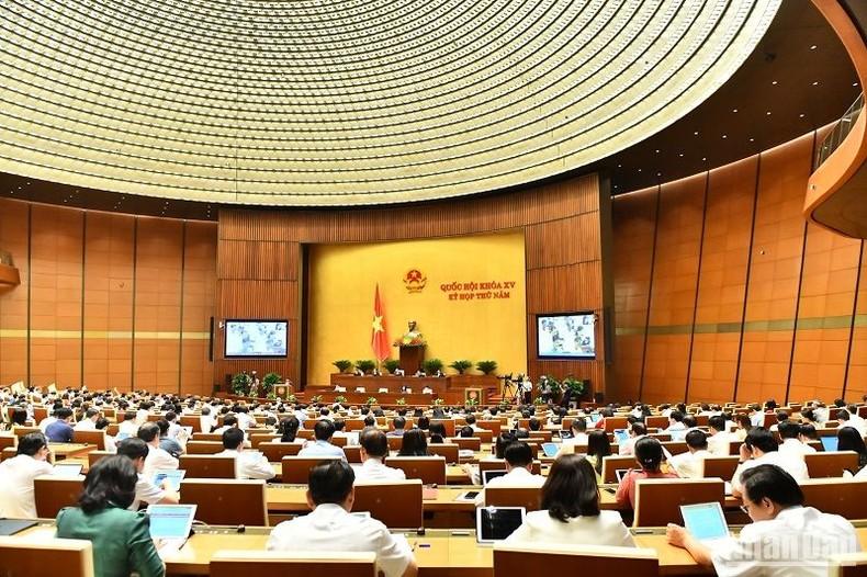 Kỳ họp thứ 5, Quốc hội khóa XV: Thảo luận về việc huy động, quản lý và sử dụng các nguồn lực phòng, chống dịch COVID-19