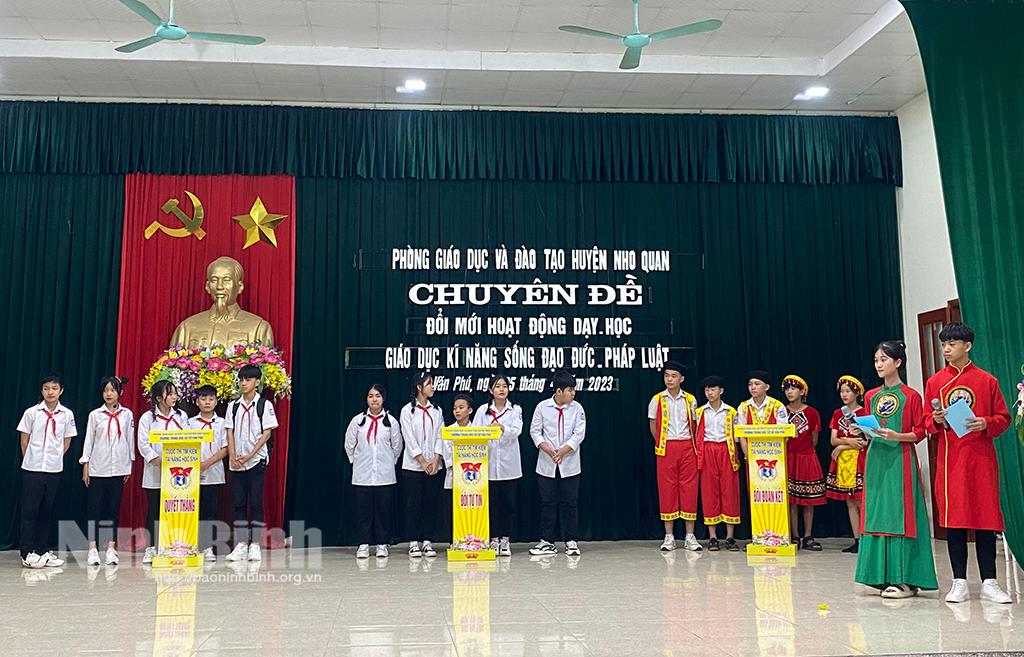 Nho Quan quan tâm giáo dục kỹ năng sống, đạo đức, pháp luật cho học sinh