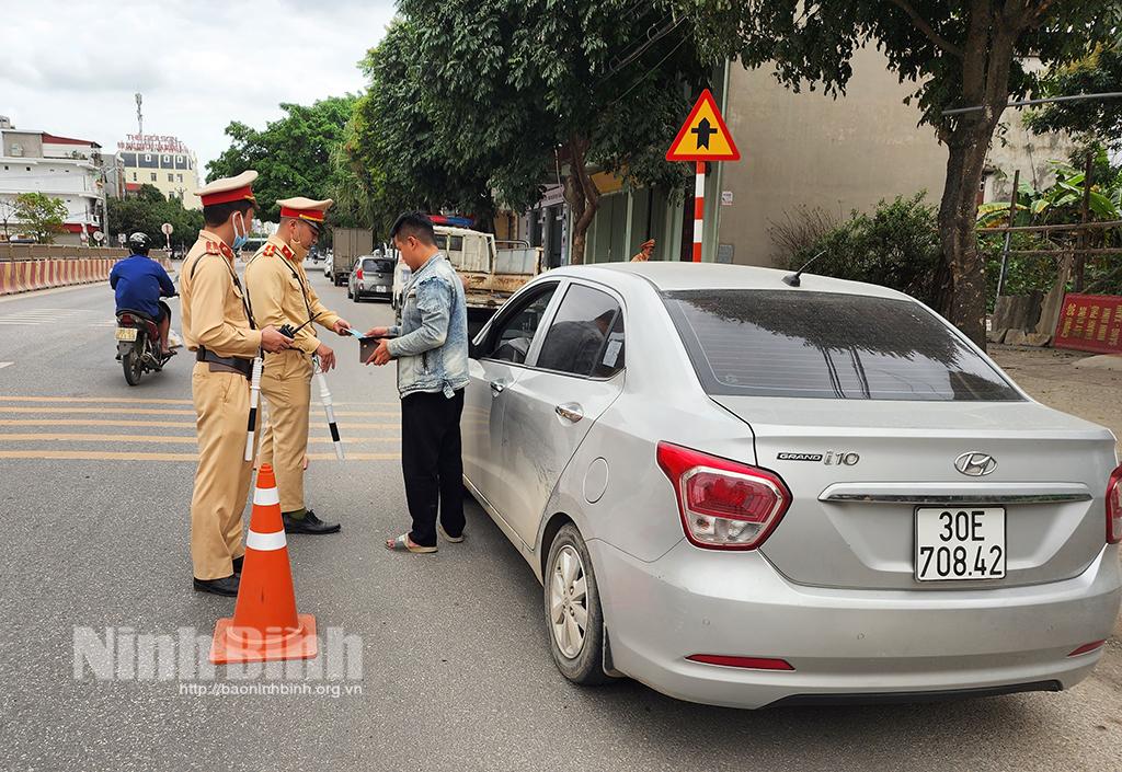 Xử lý 689 trường hợp vi phạm về trật tự ATGT trong kỳ nghỉ lễ