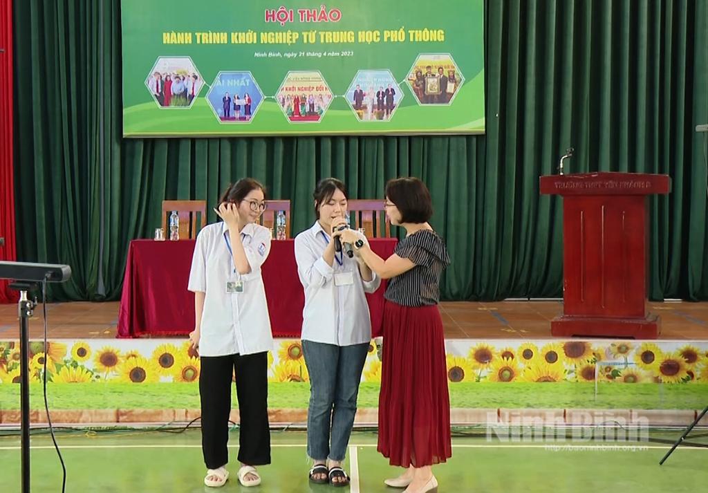 Quan tâm công tác hướng nghiệp cho học sinh THPT