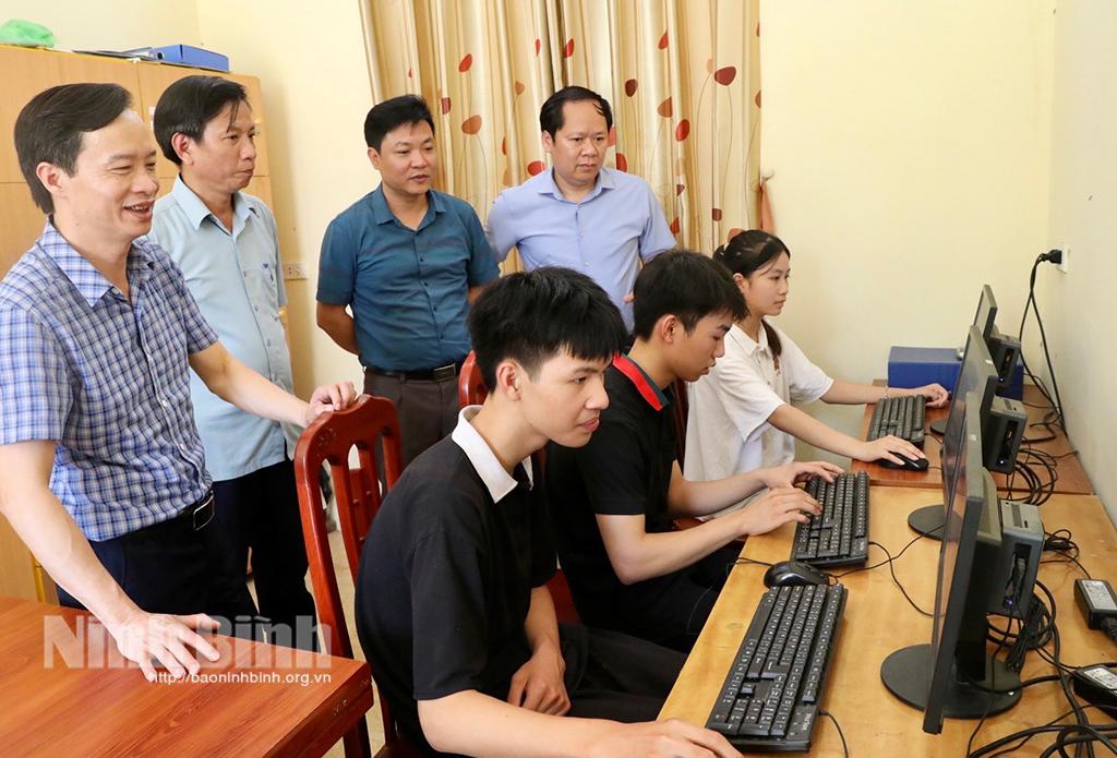 Đổi mới việc đăng ký dự thi vào lớp 10 THPT năm học 2023 - 2024