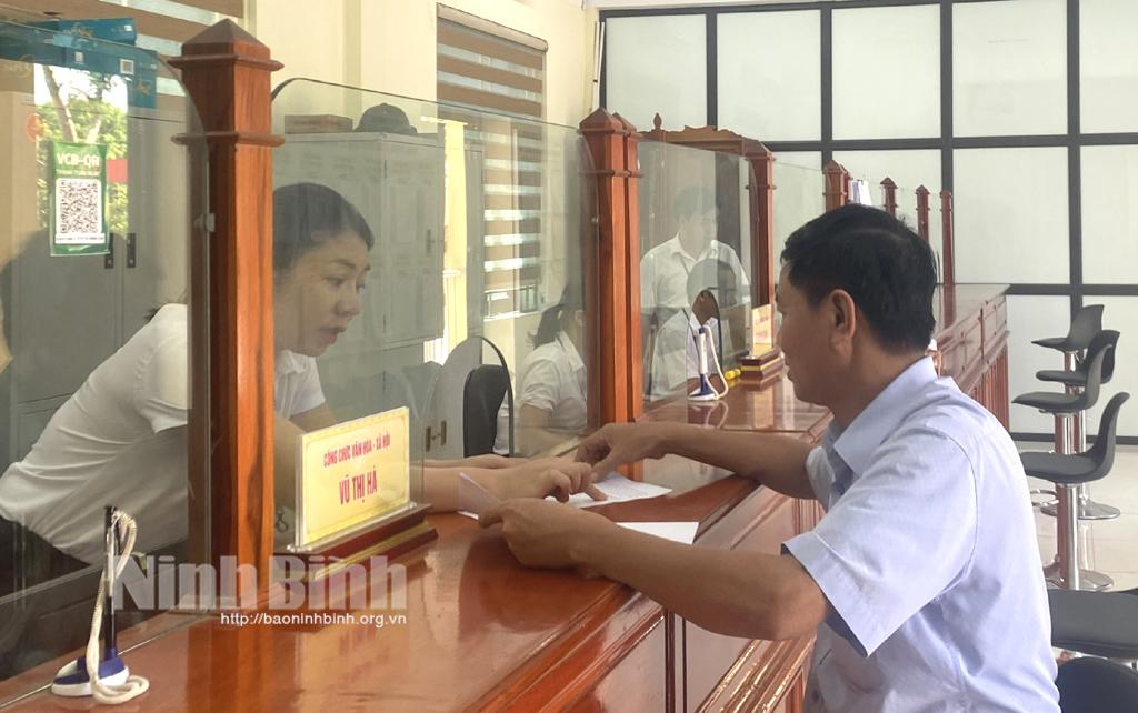 "Chìa khóa" làm nên thành công trong công tác cải cách hành chính ở xã Khánh Phú