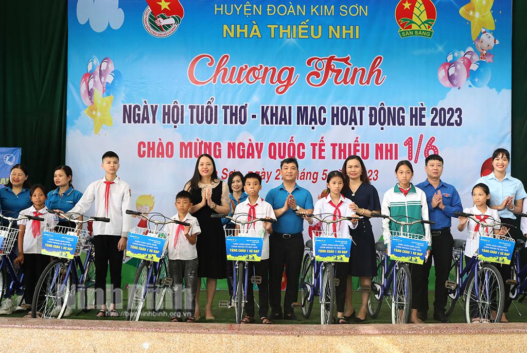 Chăm lo cho trẻ em bằng những hành động thiết thực nhất