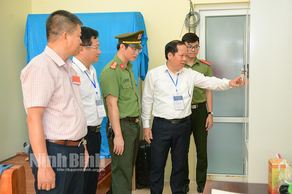 Kiểm tra công tác tổ chức kỳ thi tuyển sinh lớp 10 THPT năm học 2023- 2024