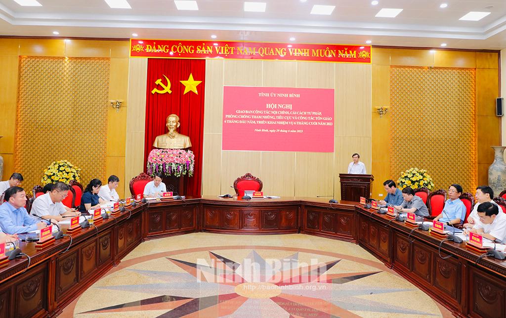 Giao ban công tác nội chính, cải cách tư pháp, phòng, chống tham nhũng, tiêu cực và công tác tôn giáo