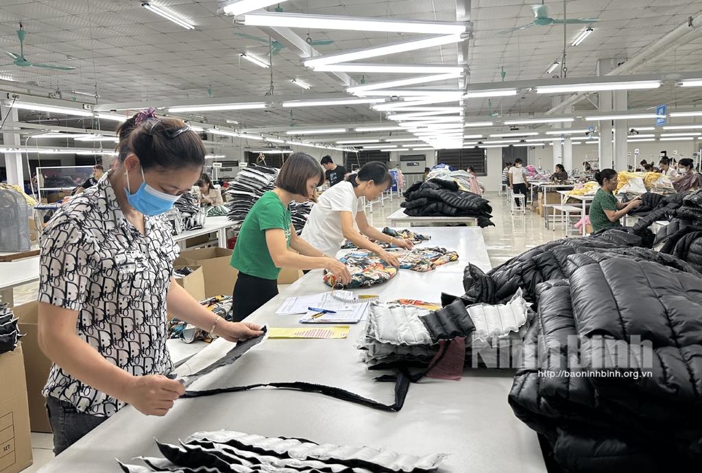 Doanh nghiệp vượt khó, đảm bảo việc làm, thu nhập cho người lao động