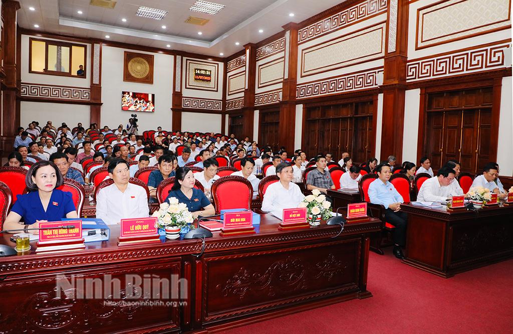 Kỳ họp thứ 15, HĐND tỉnh khóa XV: Tiến hành chất vấn và trả lời chất vấn