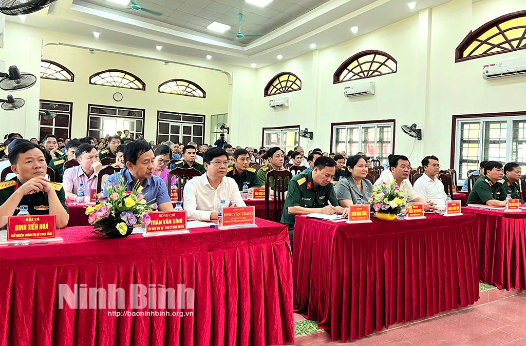 Nho Quan khai mạc lớp bồi dưỡng kiến thức quốc phòng và an ninh cho già làng, trưởng họ tộc, người có uy tín trong cộng đồng