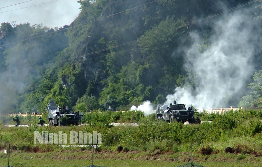 Thành phố Ninh Bình bế mạc diễn tập CH-CQ 1 bên 1 cấp trên bản đồ và ngoài thực địa năm 2023