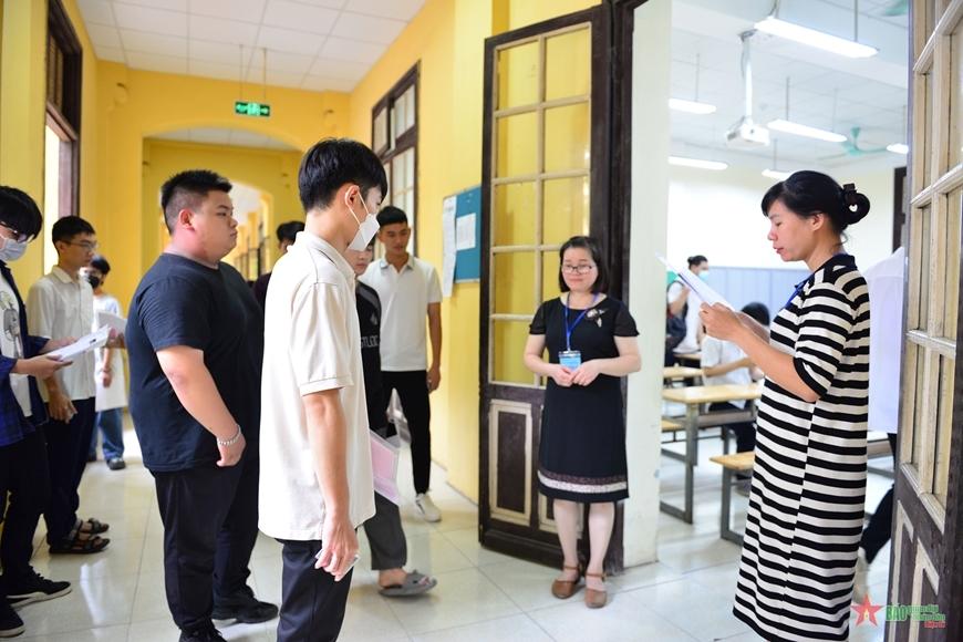 "Vợ nhặt" và chuyện chống phá không hề vặt