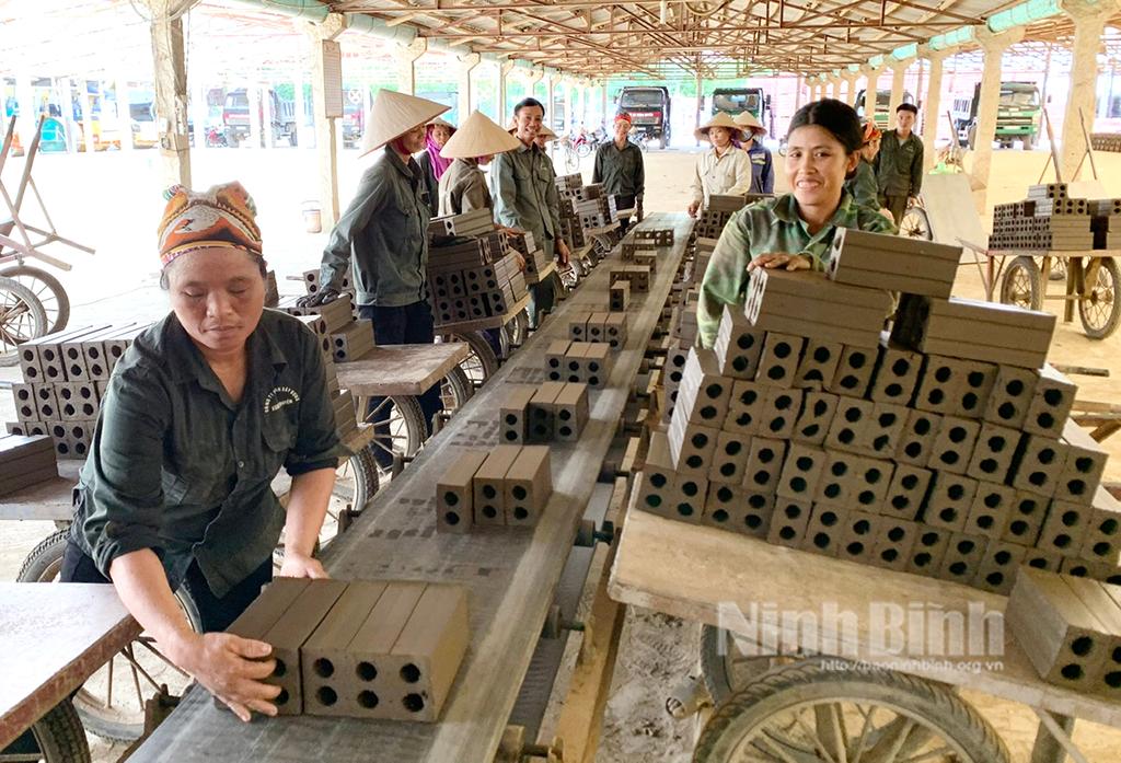 Cải thiện điều kiện làm việc, đảm bảo sức khỏe cho người lao động