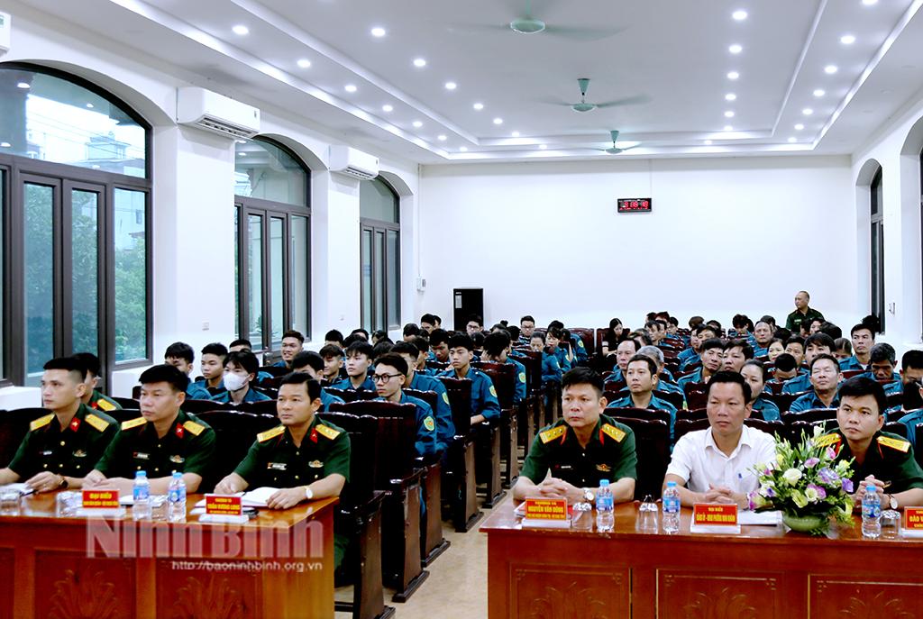 Ban CHQS thành phố Ninh Bình khai mạc huấn luyện nâng cao dân quân cơ động