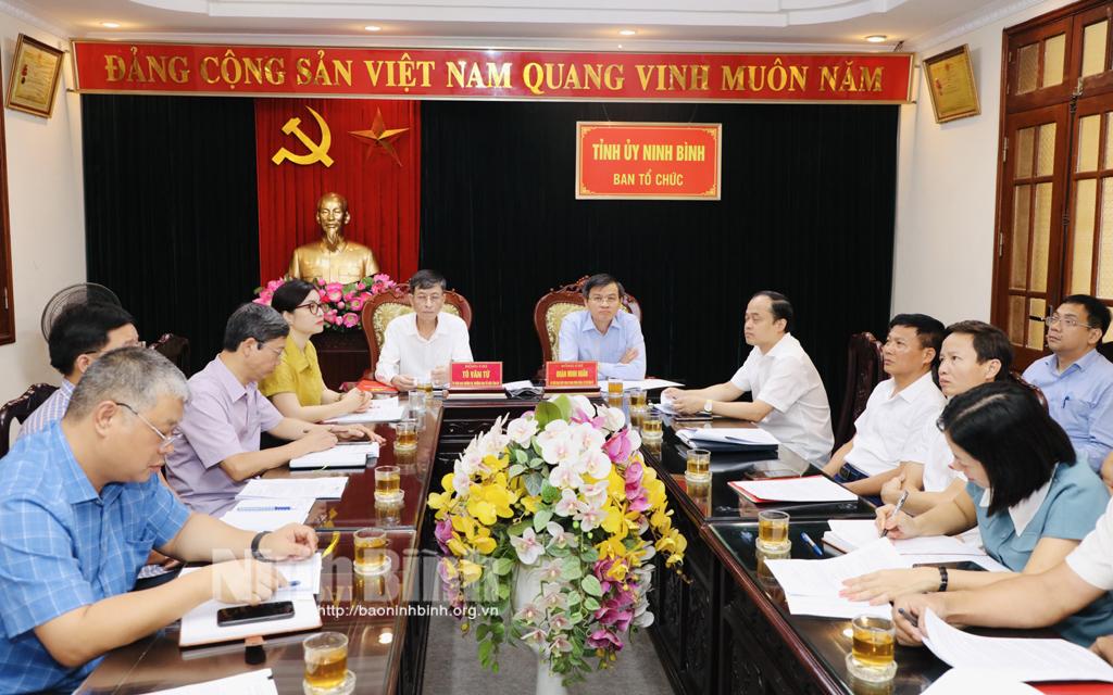 Quán triệt, triển khai thực hiện các văn bản mới của Trung ương về công tác tổ chức xây dựng Đảng